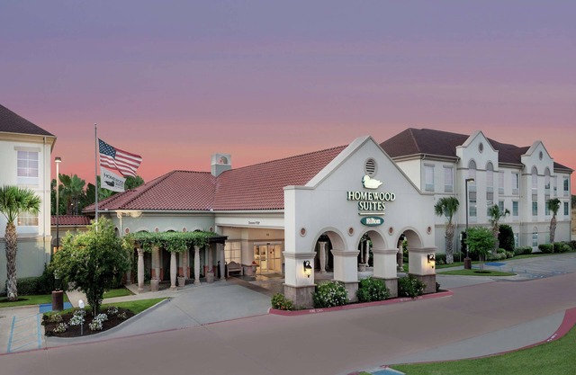 Homewood Suites by Hilton Laredo at Mall del Norte
