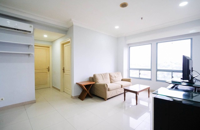 Homey 2Br With Extra Room At Taman Beverly Apartment