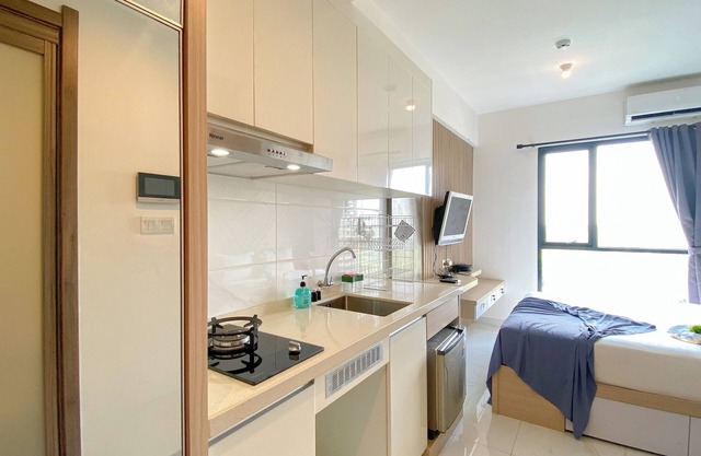 Homey And Clean Studio At Sky House Alam Sutera Apartment
