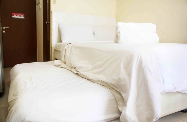 Homey And Comfort Studio At Tifolia Apartment