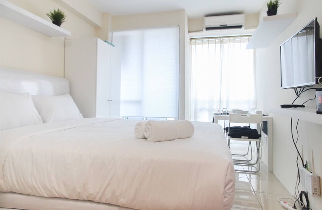 Homey and Comfy Studio @ Tifolia Apartment
