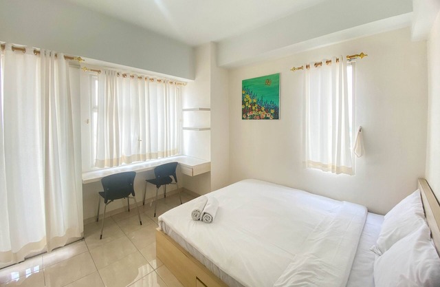 Homey And Cozy Stay Studio Margonda Residence 3 Apartment