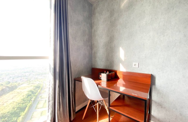 Homey And Good Choice Studio At Amartha View Apartment