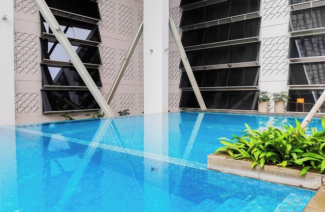 Homey And Modern 1Br At Paddington Heights Apartment