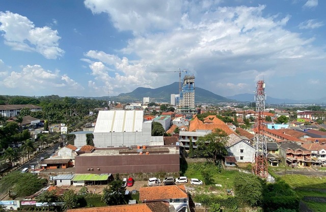 Homey Studio Apartment at Harvard Jatinangor near IPDN