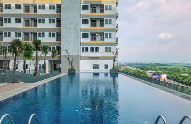 Homey Studio At Lrt City Sentul - Royal Sentul Park Apartment
