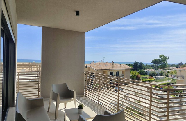 Homiday - Elea Holiday Homes - Interior 9, Teti