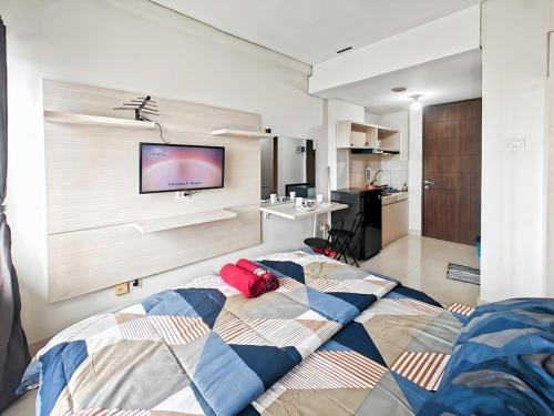 Homy Studio Grand Caman Bekasi Jatibening with Pool