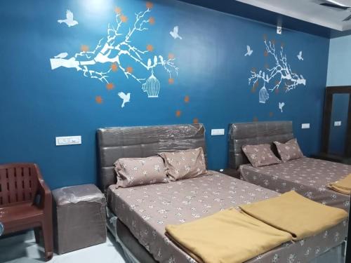 Honest Deluxe Room