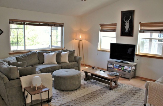 Hood River Family Vacation Home