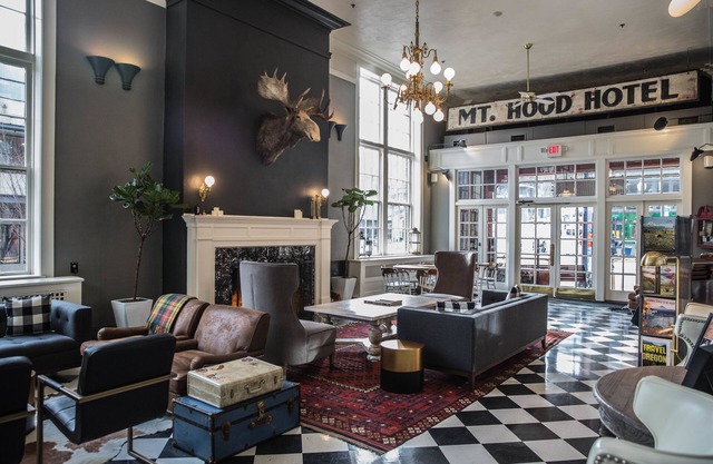 Hood River Hotel