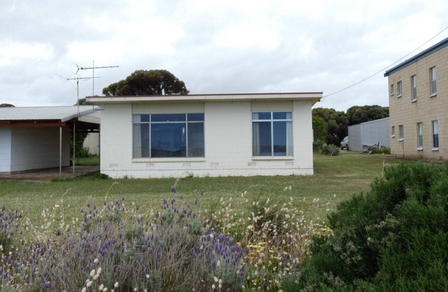 Hooked on Yorkes - Absolute beachfront holiday shack *OFF PEAK SPECIALS *