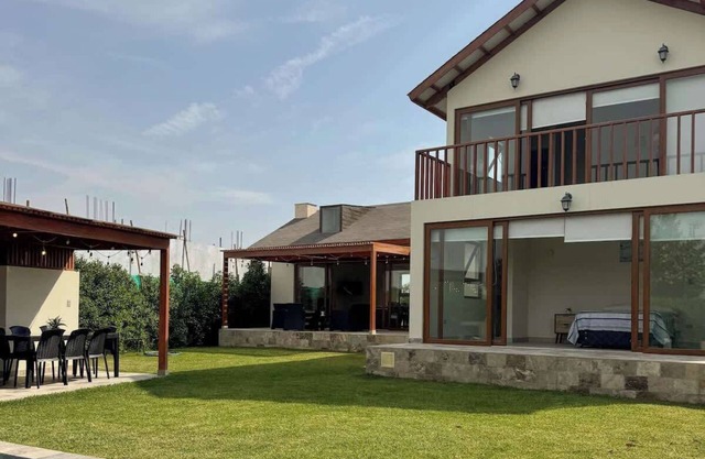 HOP OASIS hermosa casa de playa y lago