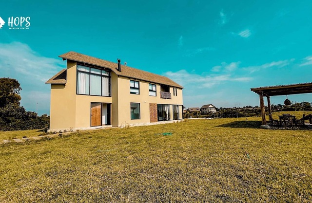 Hermosa Casa Tikay, Playa y Campo, Estreno
