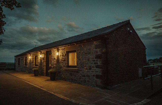Hope Cross Stables - an award-winning fully accessible cottage
