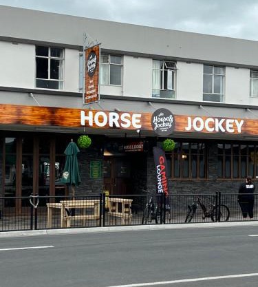 Horse and Jockey Inn