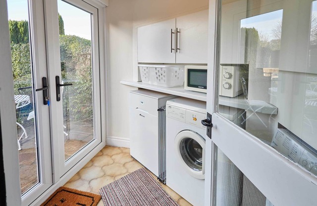 Host & Stay | Ailsa Cottage