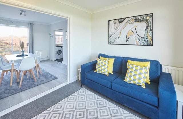 Host & Stay - Armitage Road