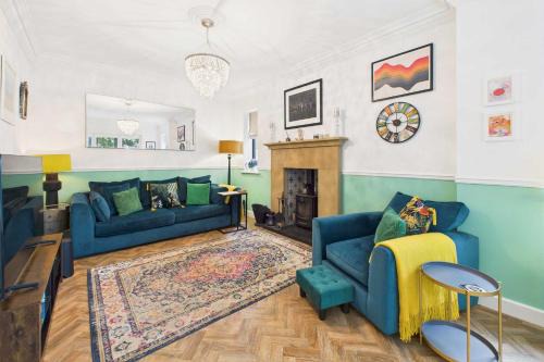 Host & Stay - Church Lane
