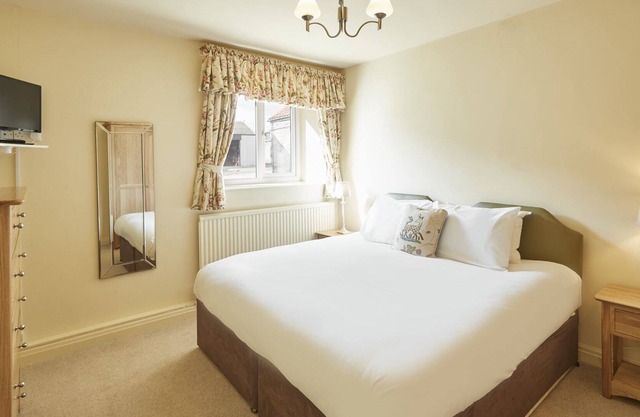 Host & Stay | Formicary Cottage