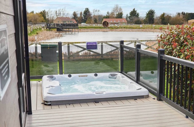 Host & Stay | Newport Bridge Lodge