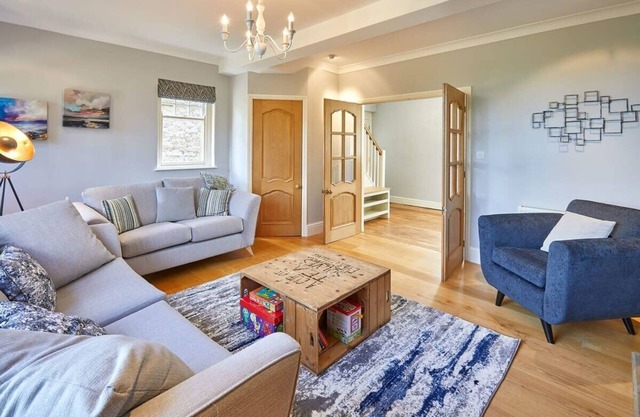 Host & Stay | River View