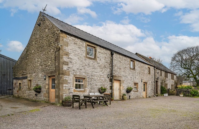 Host & Stay | The Barn - Upper Farm