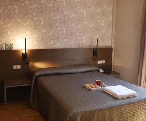 Hostal 4C Cuatro Caminos