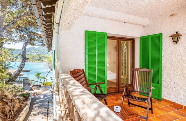 Hostal Boutique Canyamel - 106 Habitacion doble con vista parcial al mar, terraza, Wi-Fi y a/c