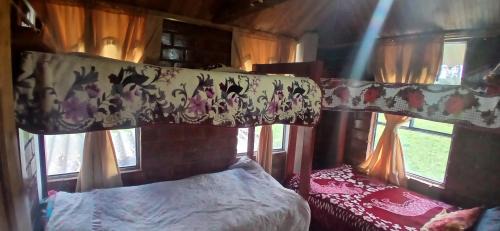 Hostal El Cipré