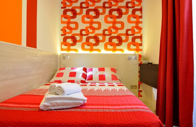 Hostal Far Home Plaza Mayor