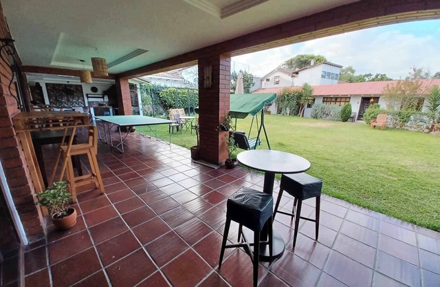 Hostal Mochiliers Bed and Breakfast