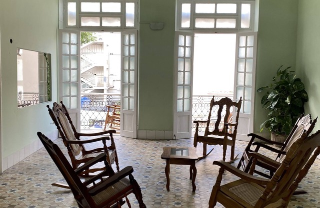Hostal Obispo 411