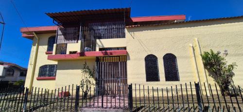 Hostal Zurgab