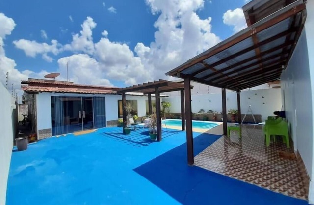 Hostel Airla