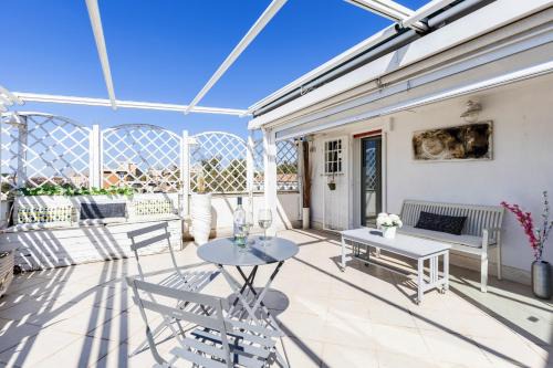 Hostly-Salotti Terrace Suite-20min to Vatican