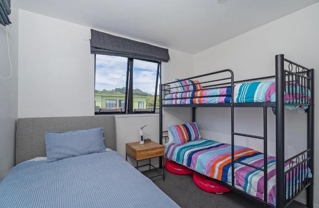 Hosts on the Coast - Leighs' Luxury Retreat