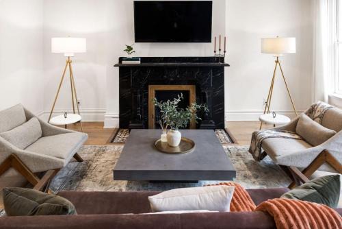 HostWise Stays - The Palo - Stylish War Streets Retreat, Highly Walkable