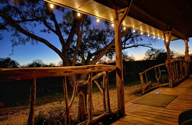 Hot Tub. 140 acres. Exotics to feed. River on site. Summer haven.
