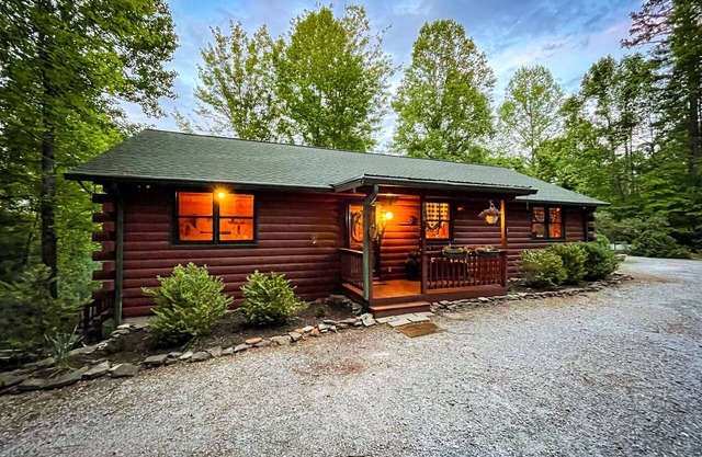 Hot Tub-3 Kings-stunning VIEW - Dog Friendly, Wifi, Fire Pit, Garden, Games