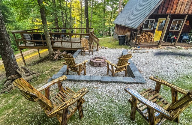 HOT TUB - cabin/cave run near RRG