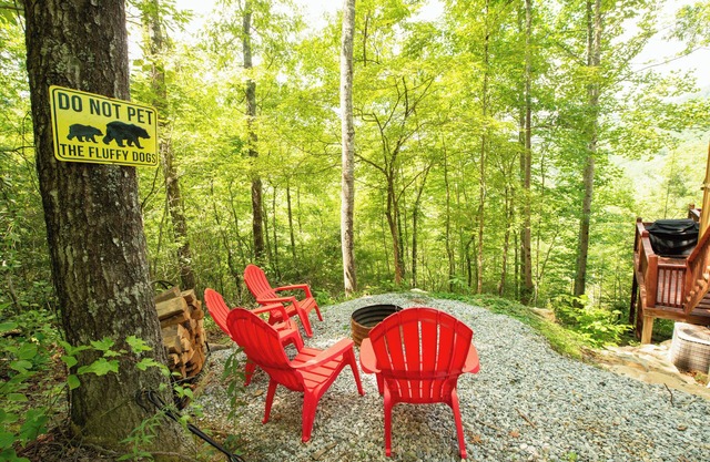 Mtn Escape: Hot Tub, Fall Colors, by Polar Express
