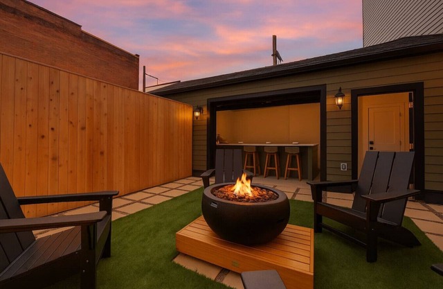 Hot Tub | Fire Pit | Game Room | Family Friendly