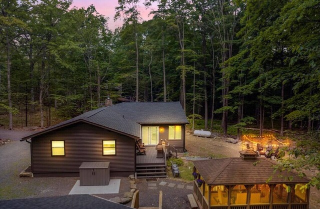 Stunning Pocono Ranch with Endless Amenities