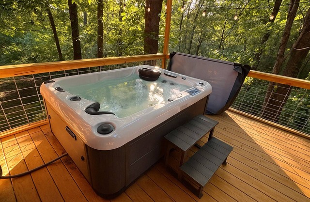 Hot Tub -Mr Leader - Near RRG/Cave Run