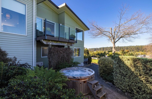 Hot Tub | Spacious Layout | Amazing Views