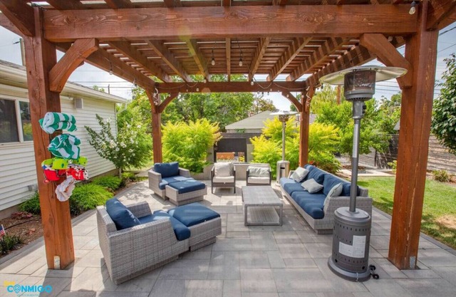 Hot Tub |Unmatched Patio | Les Repos Home