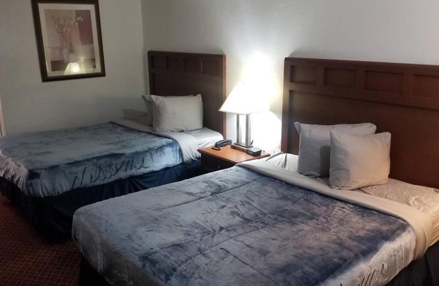 Hotel 2 Queen Beds Hotel Room 125 Booking