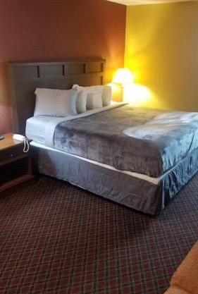 Hotel 2 Queens Hotel Room 228 Wi-Fi Booking