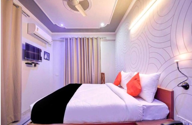 Hotel 7 Nights